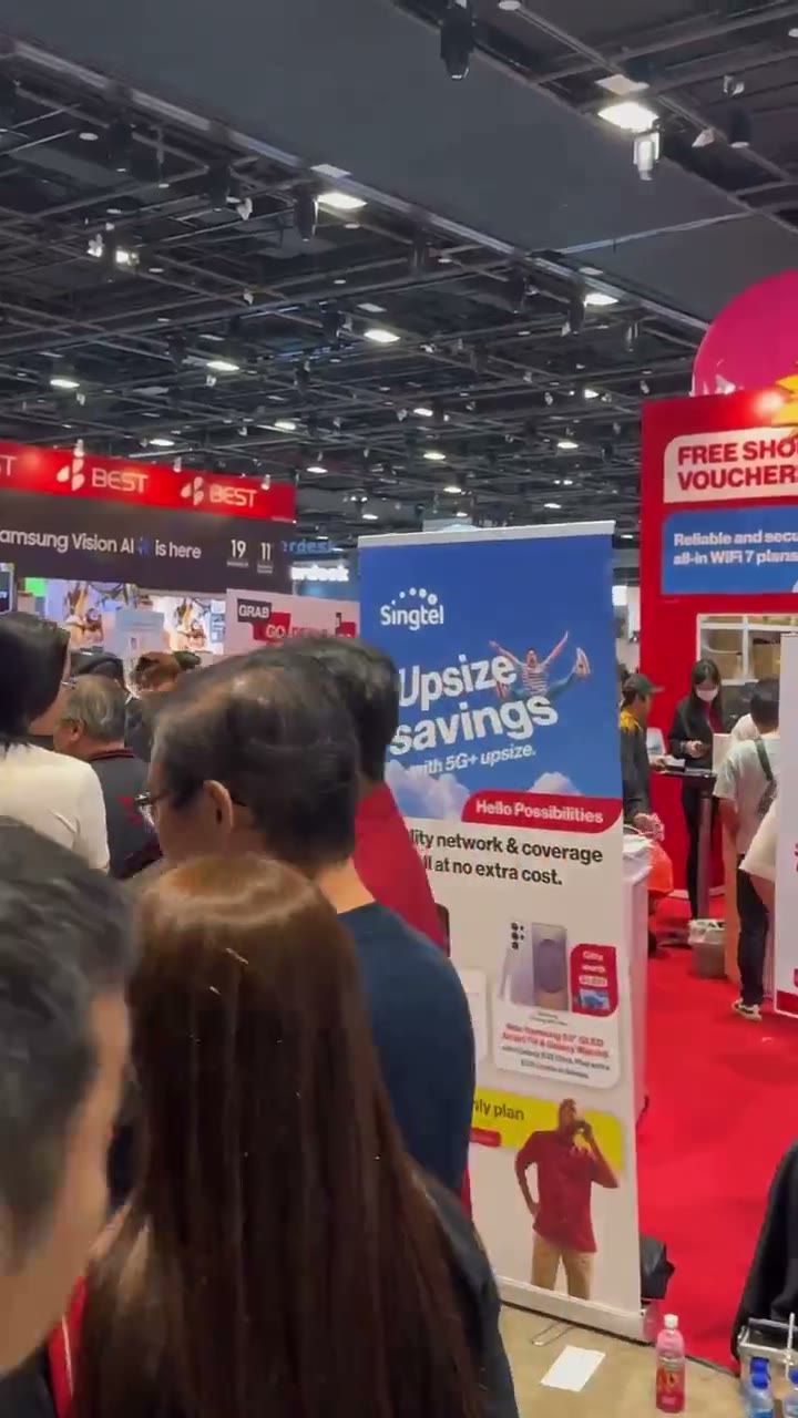 Singtel COMEX 2025, Show host, consumer tech expo
